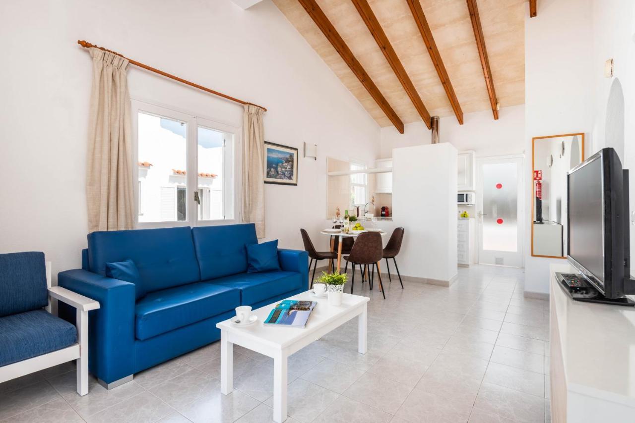 Rimar 4, 2 Bedroom Apartment, Cap D'Artrutx Кала-ен-Бош Екстер'єр фото